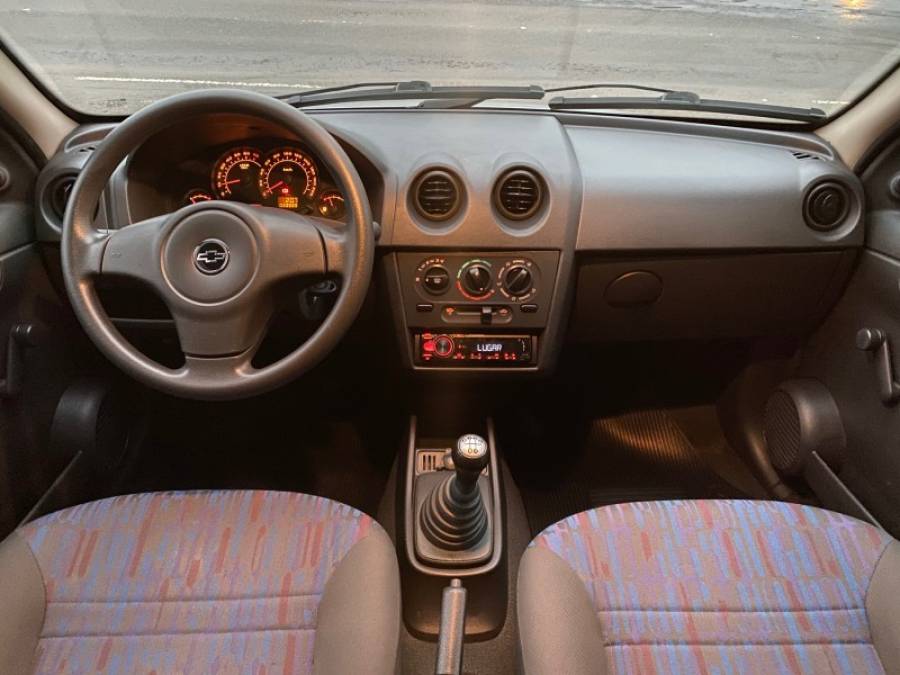CHEVROLET - CELTA - 2010/2011 - Prata - R$ 33.900,00
