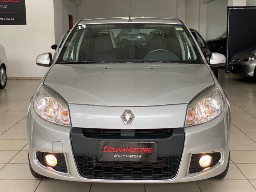 RENAULT - SANDERO - 2012/2013 - Prata - R$ 40.900,00