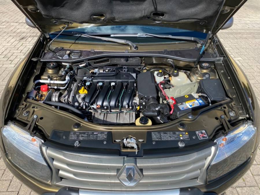 RENAULT - DUSTER - 2014/2015 - Verde - R$ 53.900,00