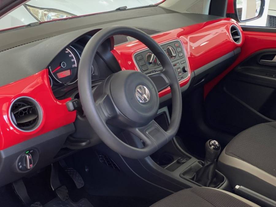 VOLKSWAGEN - UP - 2015/2015 - Vermelha - R$ 43.900,00