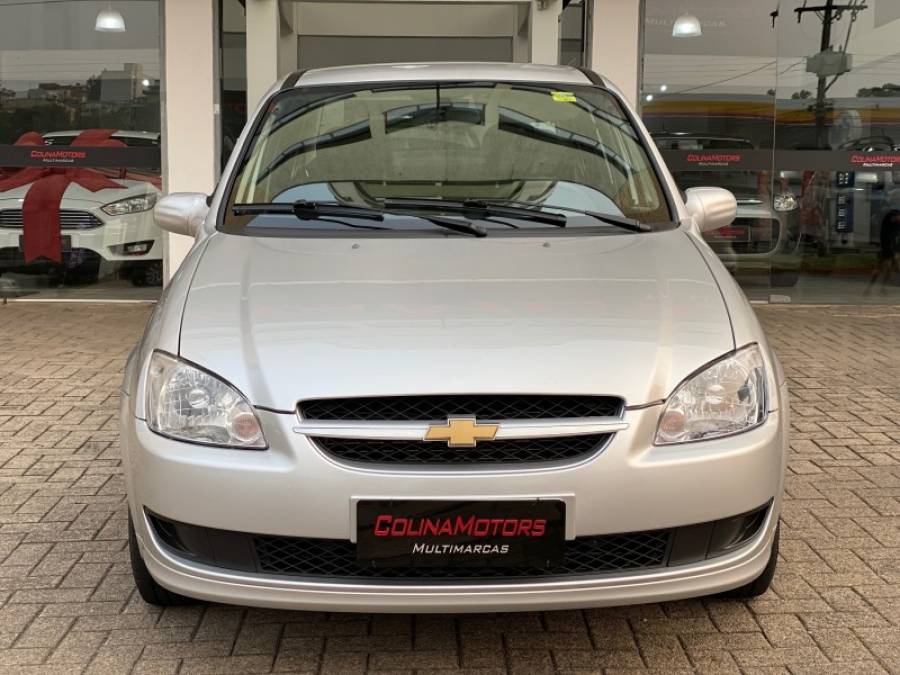 CHEVROLET - CLASSIC - 2014/2015 - Prata - R$ 31.900,00