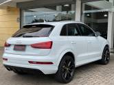 AUDI - RS Q3 - 2015/2016 - Branca - R$ 204.900,00