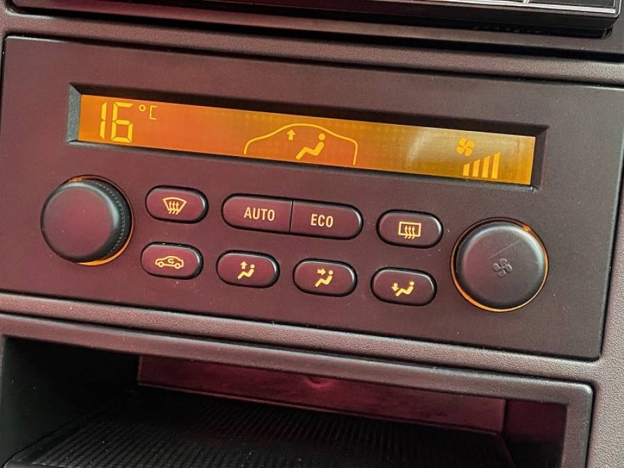 CHEVROLET - ASTRA - 2009/2010 - Vermelha - R$ 48.900,00