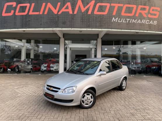 CHEVROLET - CLASSIC - 2013/2014 - Prata - R$ 31.900,00