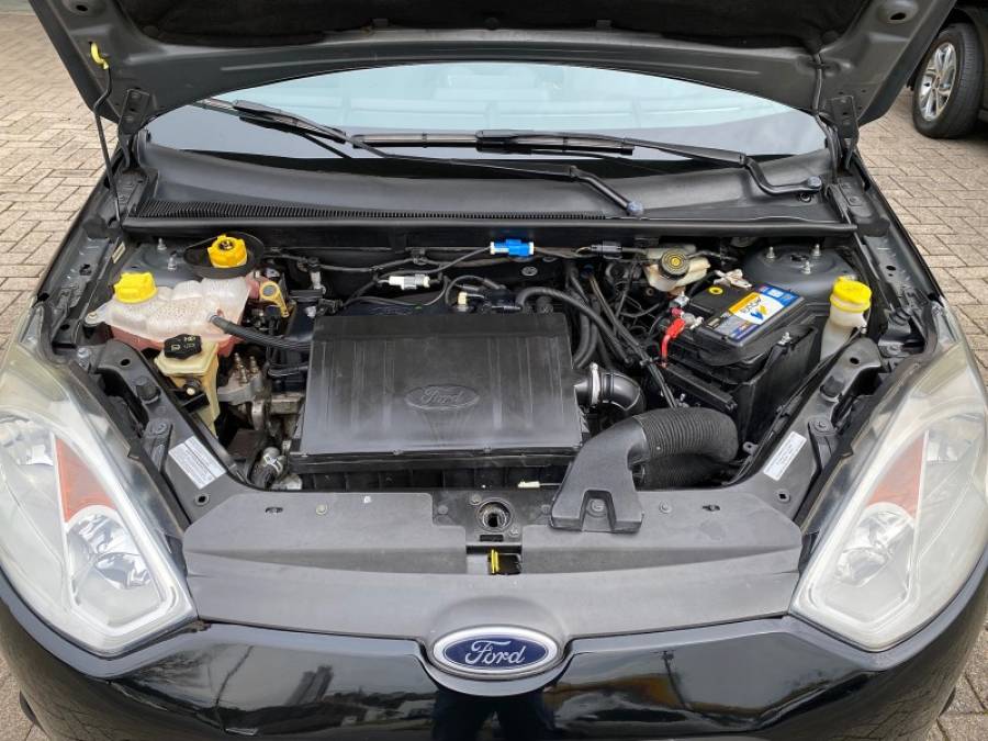 FORD - FIESTA - 2014/2014 - Preta - R$ 34.900,00