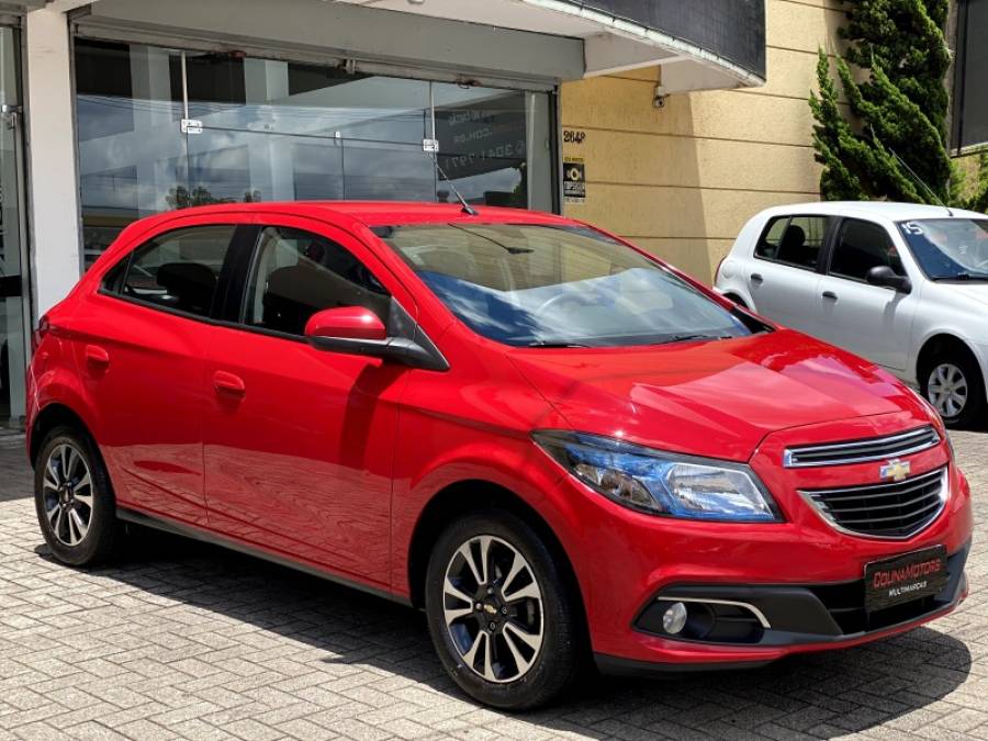 CHEVROLET - ONIX - 2015/2015 - Vermelha - R$ 52.900,00