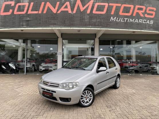 FIAT - PALIO - 2011/2012 - Prata - R$ 31.900,00