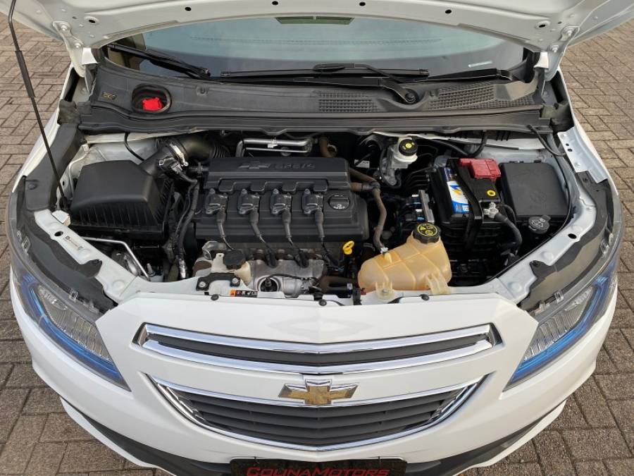 CHEVROLET - ONIX - 2014/2014 - Branca - R$ 55.900,00