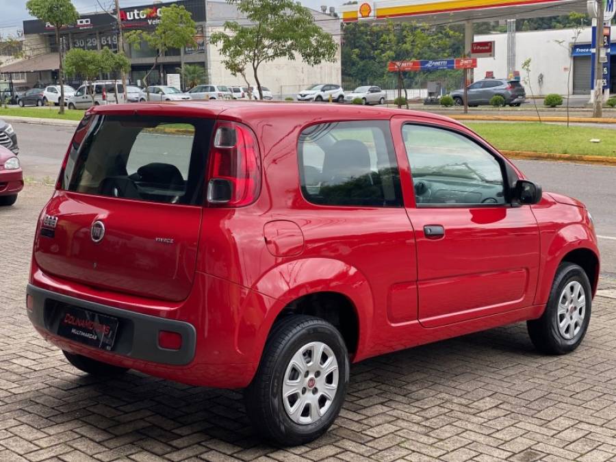 FIAT - UNO - 2016/2016 - Vermelha - R$ 31.900,00