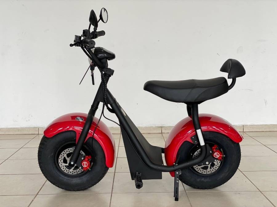 TUI - 1000W - 2025/2025 - Vermelha - R$ 9.690,00