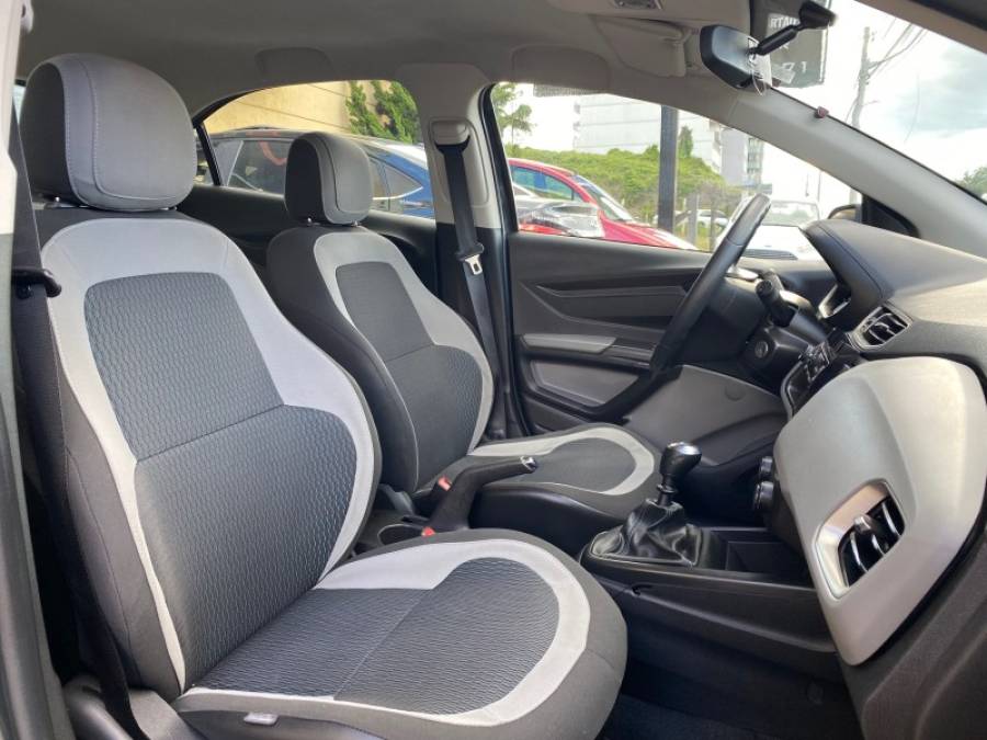 CHEVROLET - ONIX - 2016/2016 - Cinza - R$ 47.900,00