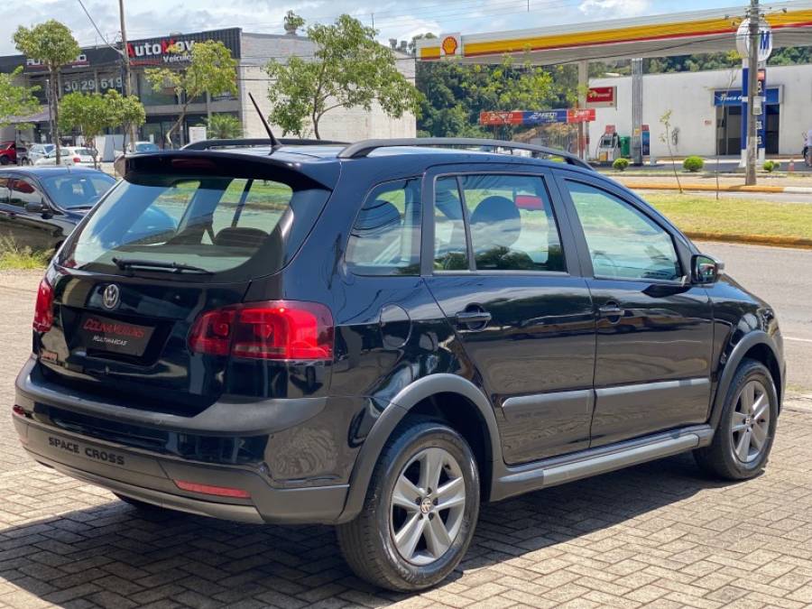VOLKSWAGEN - SPACE CROSS - 2012/2012 - Preta - R$ 45.900,00