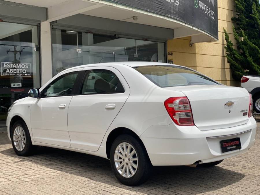 CHEVROLET - COBALT - 2012/2013 - Branca - R$ 42.900,00