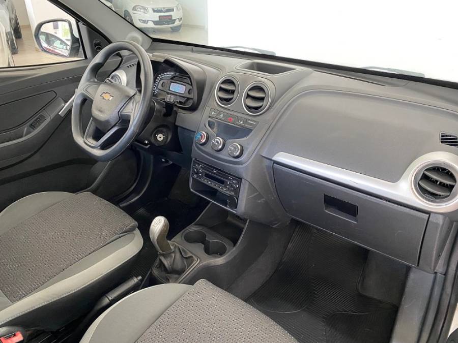 CHEVROLET - MONTANA - 2016/2016 - Branca - R$ 51.900,00