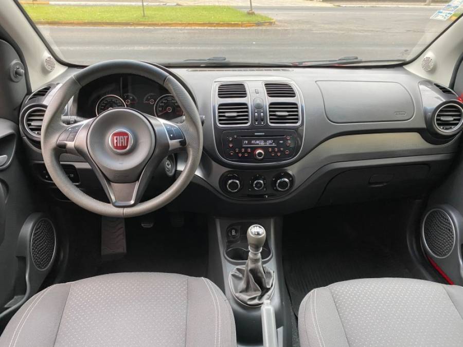 FIAT - GRAND SIENA - 2015/2015 - Vermelha - R$ 42.900,00