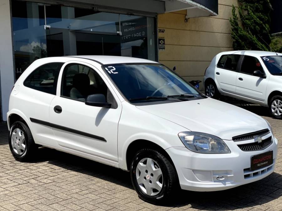 CHEVROLET - CELTA - 2012/2012 - Branca - R$ 25.900,00