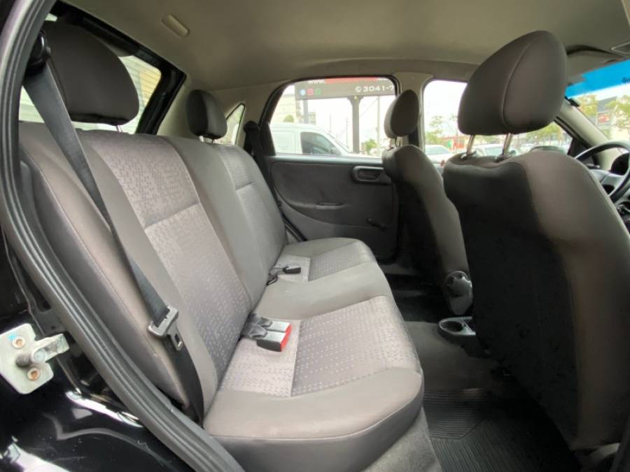 CHEVROLET - CORSA - 2010/2011 - Preta - R$ 32.900,00