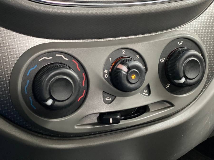 FIAT - PALIO - 2013/2013 - Branca - R$ 39.900,00