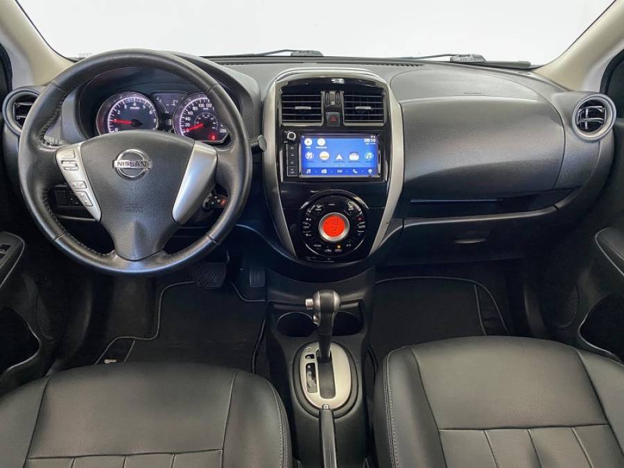 NISSAN - VERSA - 2016/2016 - Cinza - R$ 66.900,00