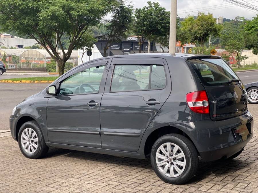 VOLKSWAGEN - FOX - 2007/2007 - Cinza - R$ 22.900,00