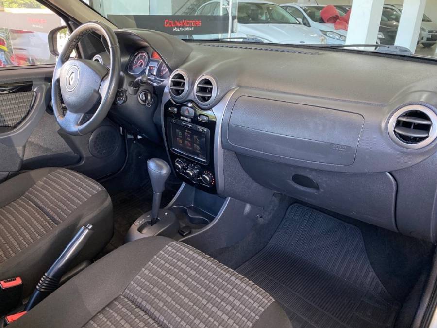 RENAULT - SANDERO - 2012/2013 - Prata - R$ 42.900,00