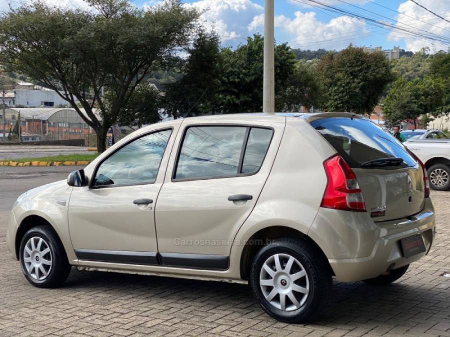 RENAULT - SANDERO - 2012/2012 - Bege - R$ 29.900,00