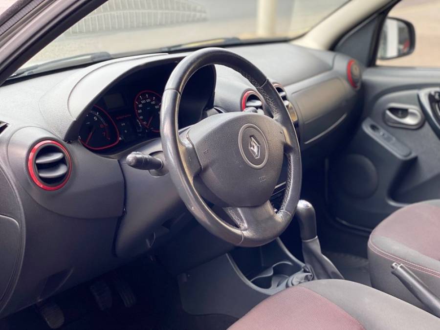RENAULT - SANDERO - 2014/2014 - Prata - R$ 45.900,00