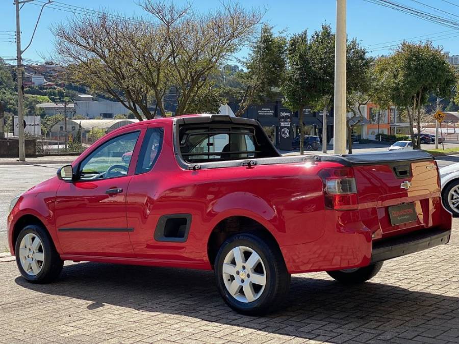 CHEVROLET - MONTANA - 2013/2013 - Vermelha - R$ 44.900,00