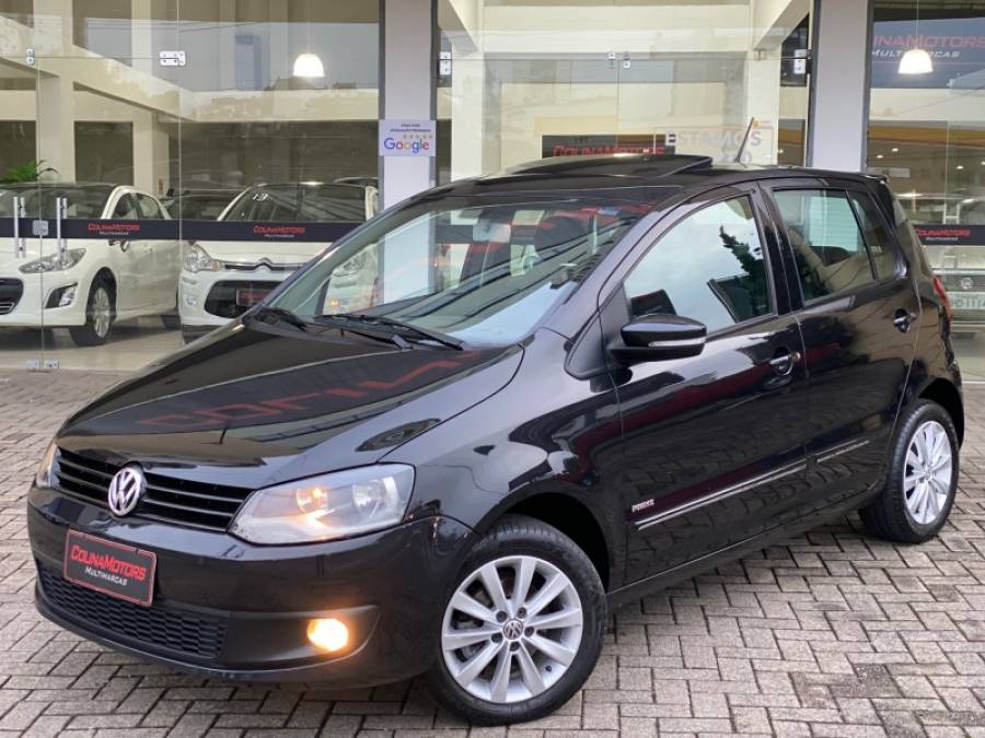 VOLKSWAGEN - FOX - 2010/2010 - Preta - R$ 38.900,00