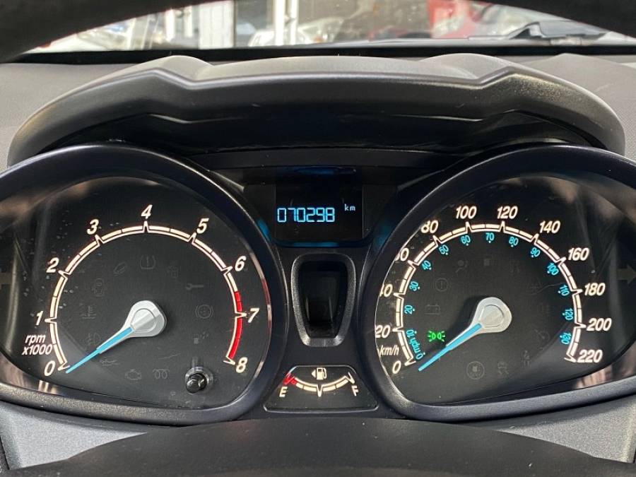 FORD - FIESTA - 2014/2014 - Branca - R$ 46.900,00