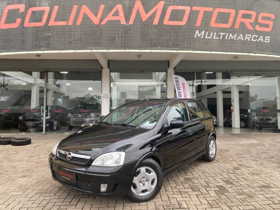 CHEVROLET - CORSA - 2010/2011 - Preta - R$ 32.900,00