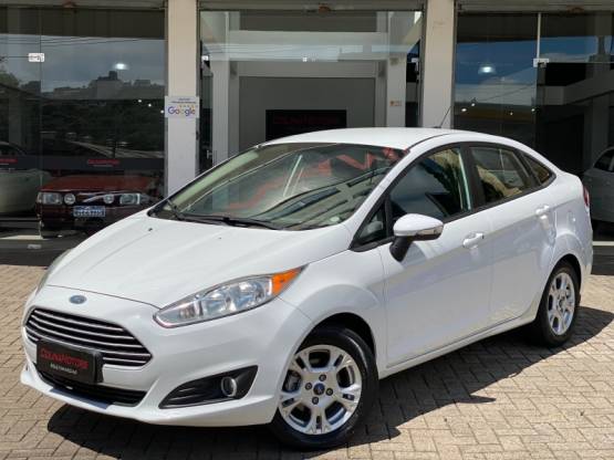 FORD - FIESTA - 2014/2014 - Branca - R$ 45.900,00