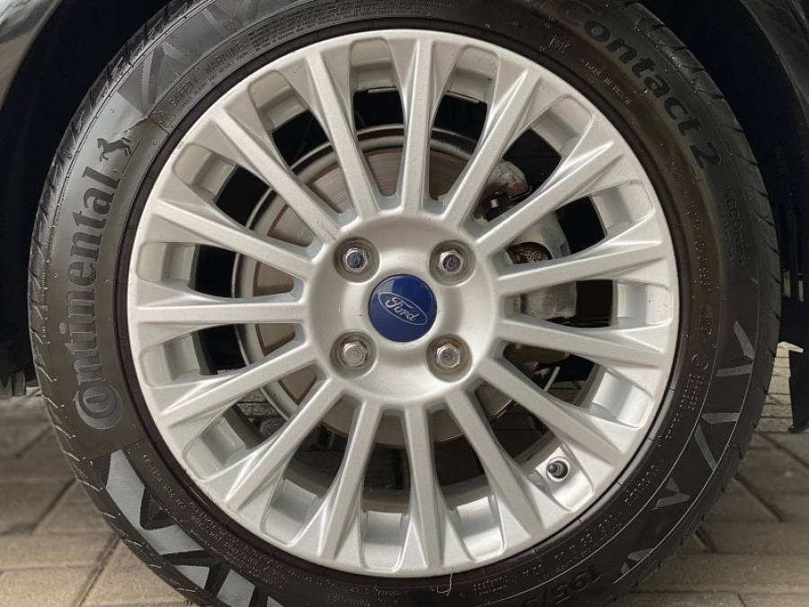 FORD - FIESTA - 2014/2014 - Preta - R$ 47.900,00