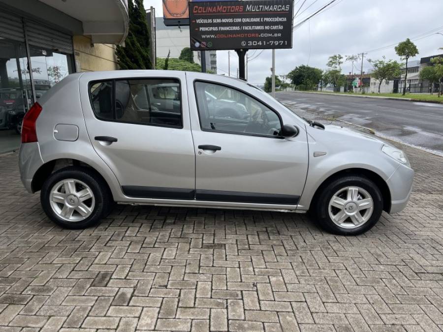 RENAULT - SANDERO - 2009/2009 - Prata - R$ 32.900,00