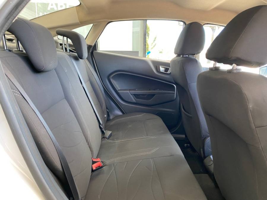 FORD - FIESTA - 2014/2014 - Branca - R$ 40.900,00