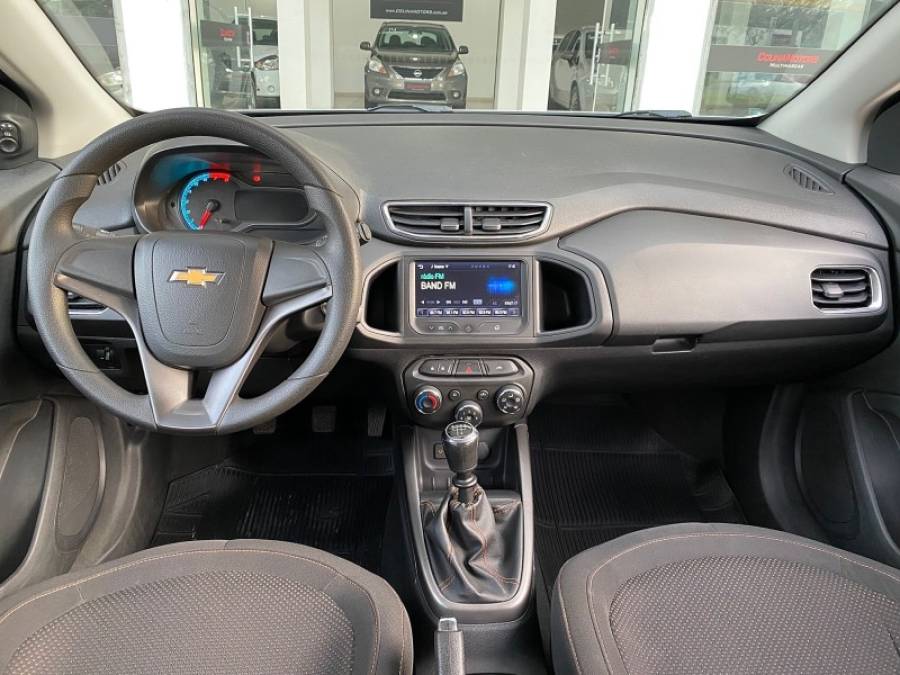 CHEVROLET - ONIX - 2014/2014 - Branca - R$ 55.900,00