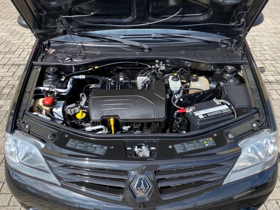 RENAULT - LOGAN - 2008/2008 - Preta - R$ 23.900,00
