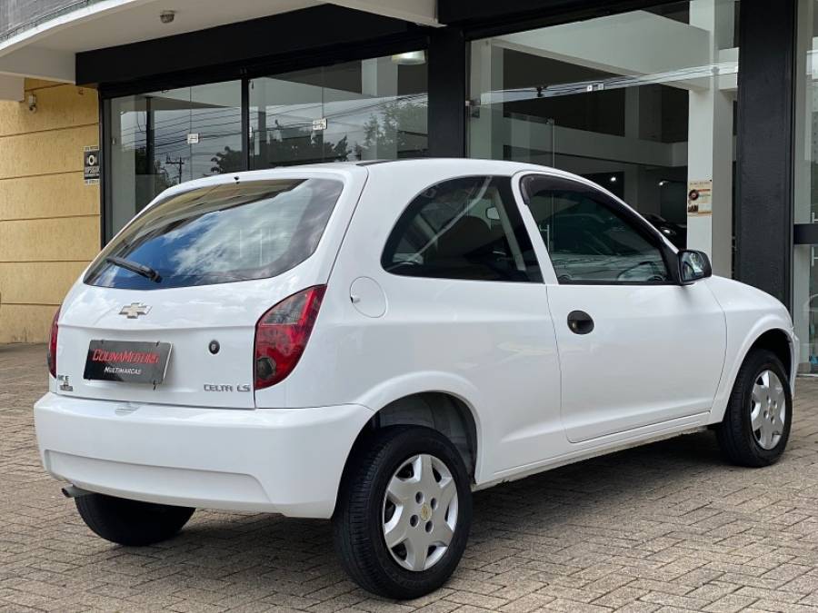 CHEVROLET - CELTA - 2013/2013 - Branca - R$ 28.900,00