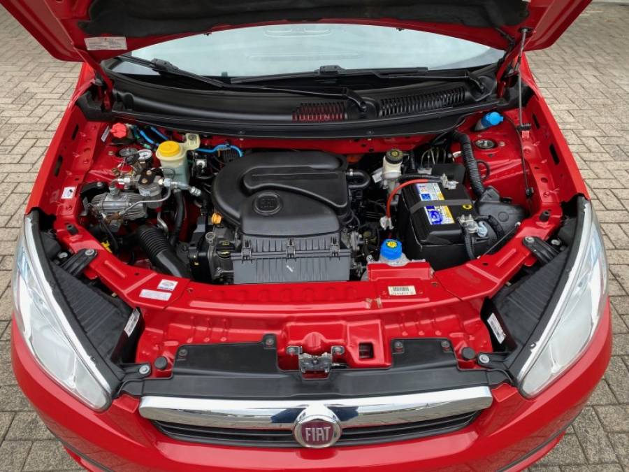 FIAT - GRAND SIENA - 2015/2015 - Vermelha - R$ 44.900,00