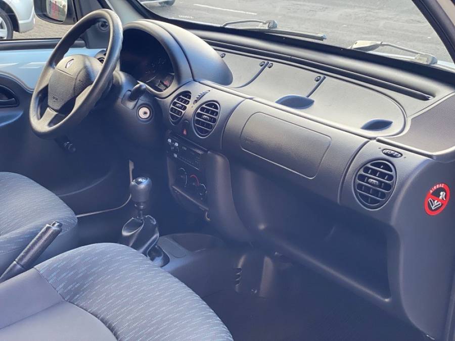 RENAULT - KANGOO - 2018/2018 - Branca - R$ 60.900,00