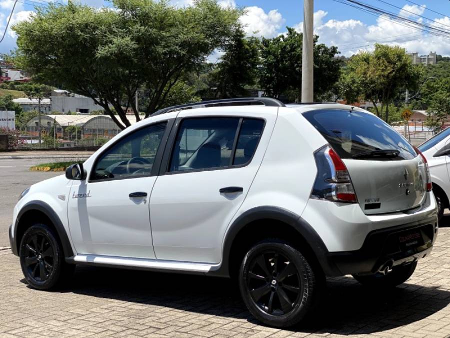 RENAULT - SANDERO - 2014/2014 - Branca - R$ 46.900,00