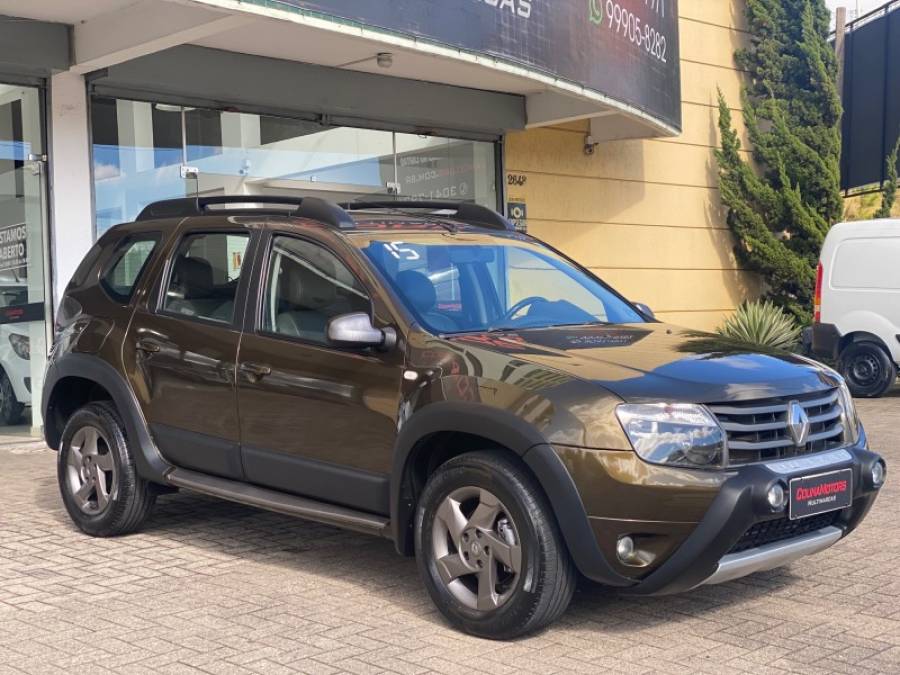 RENAULT - DUSTER - 2014/2015 - Verde - R$ 53.900,00