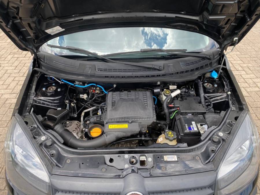 FIAT - UNO - 2018/2018 - Preta - R$ 40.900,00