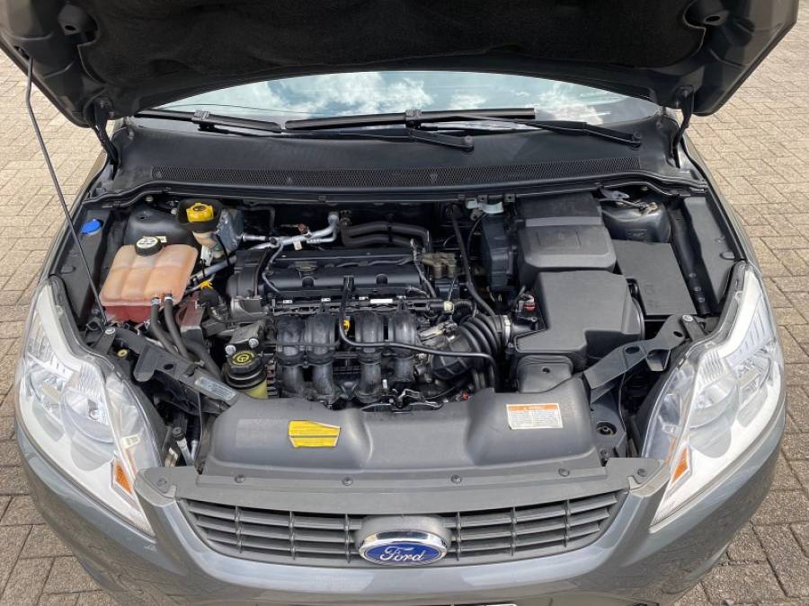 FORD - FOCUS - 2012/2013 - Cinza - R$ 45.900,00