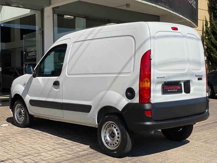 RENAULT - KANGOO - 2018/2018 - Branca - R$ 58.900,00