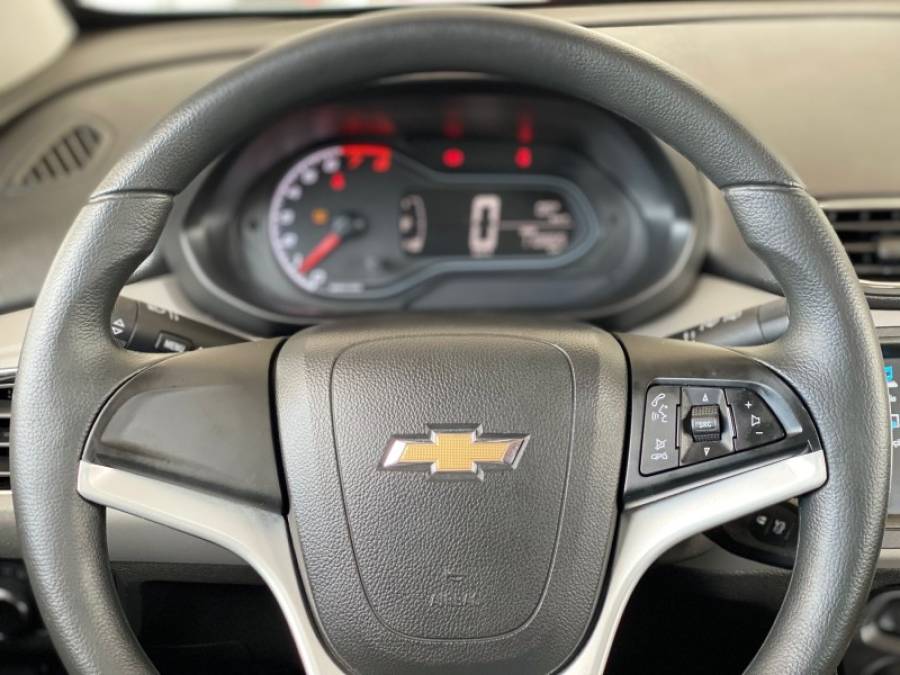 CHEVROLET - ONIX - 2019/2019 - Prata - R$ 60.900,00