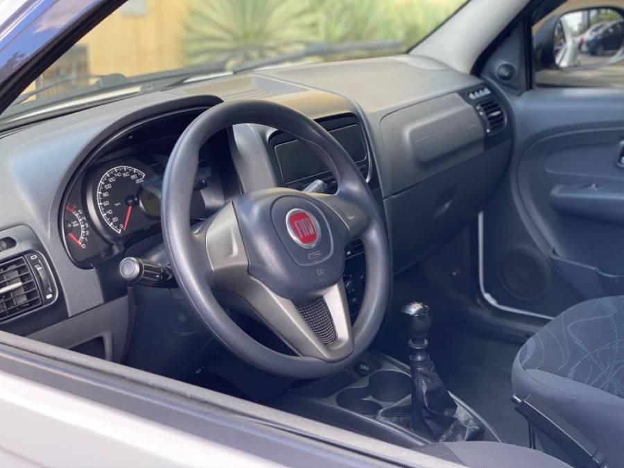 FIAT - STRADA - 2016/2016 - Branca - R$ 52.900,00