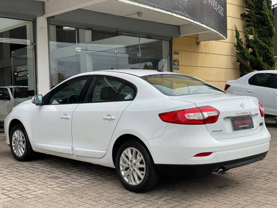 RENAULT - FLUENCE - 2016/2016 - Branca - R$ 54.900,00