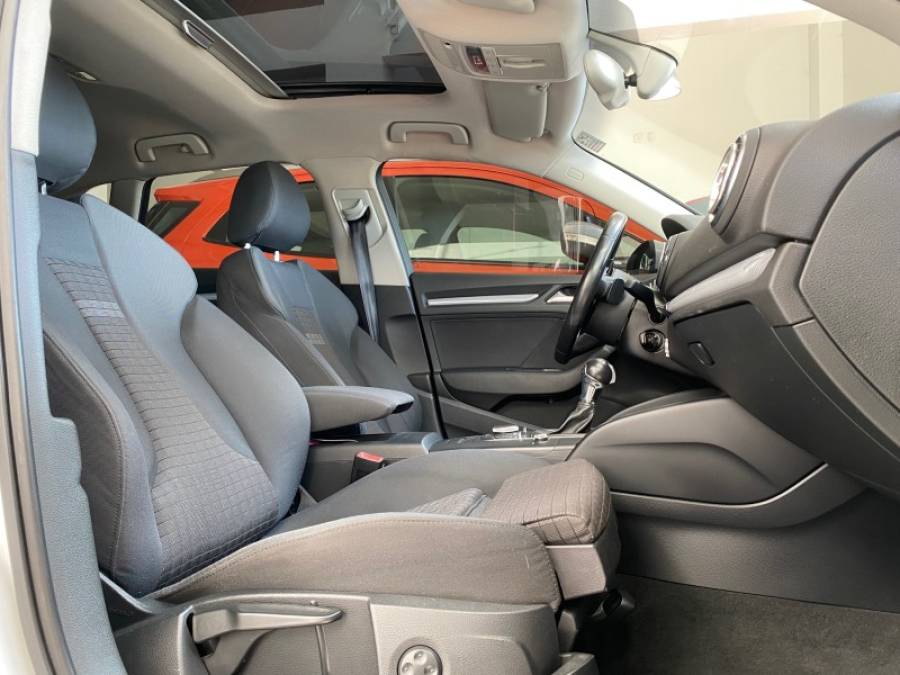 AUDI - A3 - 2014/2014 - Branca - R$ 84.900,00