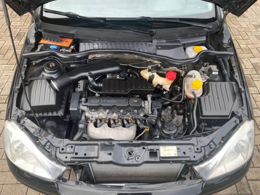 CHEVROLET - CORSA - 2010/2011 - Preta - R$ 32.900,00